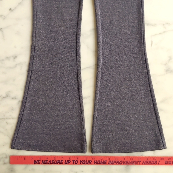 Vintage Express Soft Woven Fabric Stretch Flare Leg Pant. - Picture 4 of 6